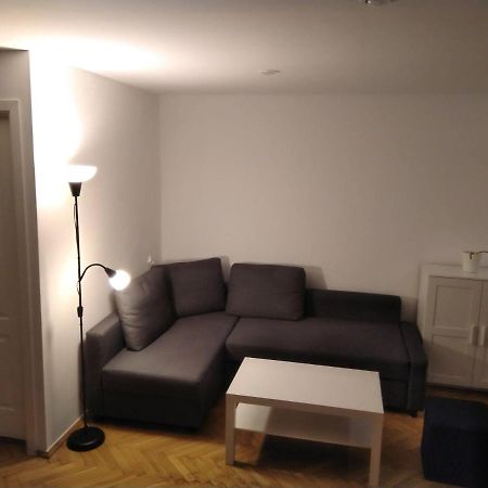 Appartamento Apartament Zielona Wierzba Blisko Sky Tower Breslavia Esterno foto