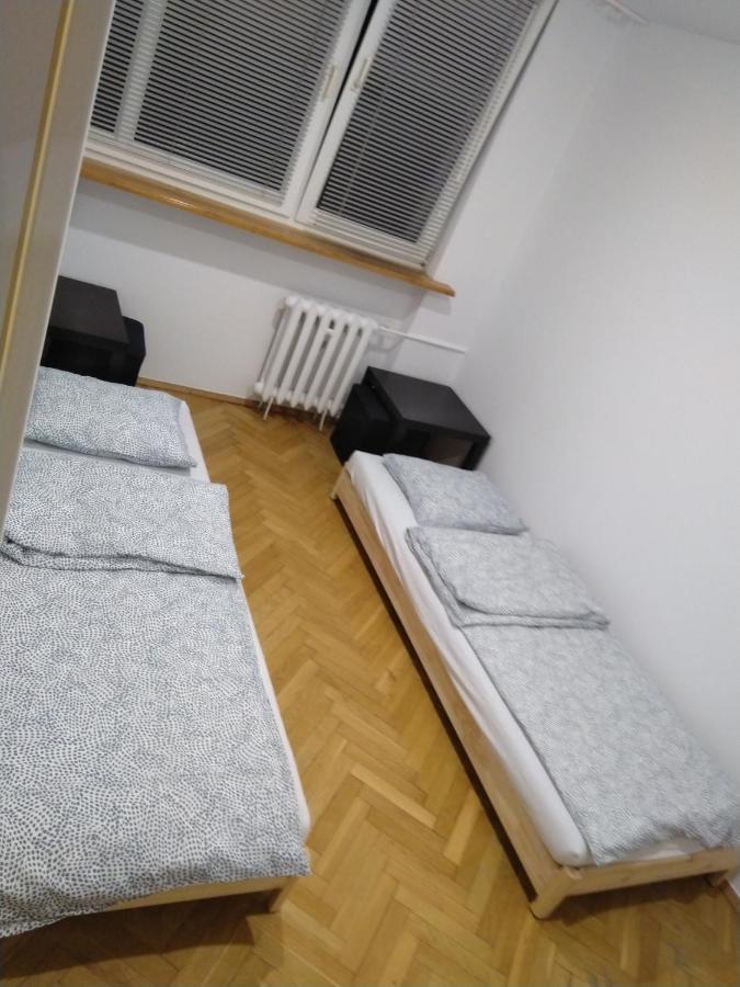Appartamento Apartament Zielona Wierzba Blisko Sky Tower Breslavia Esterno foto