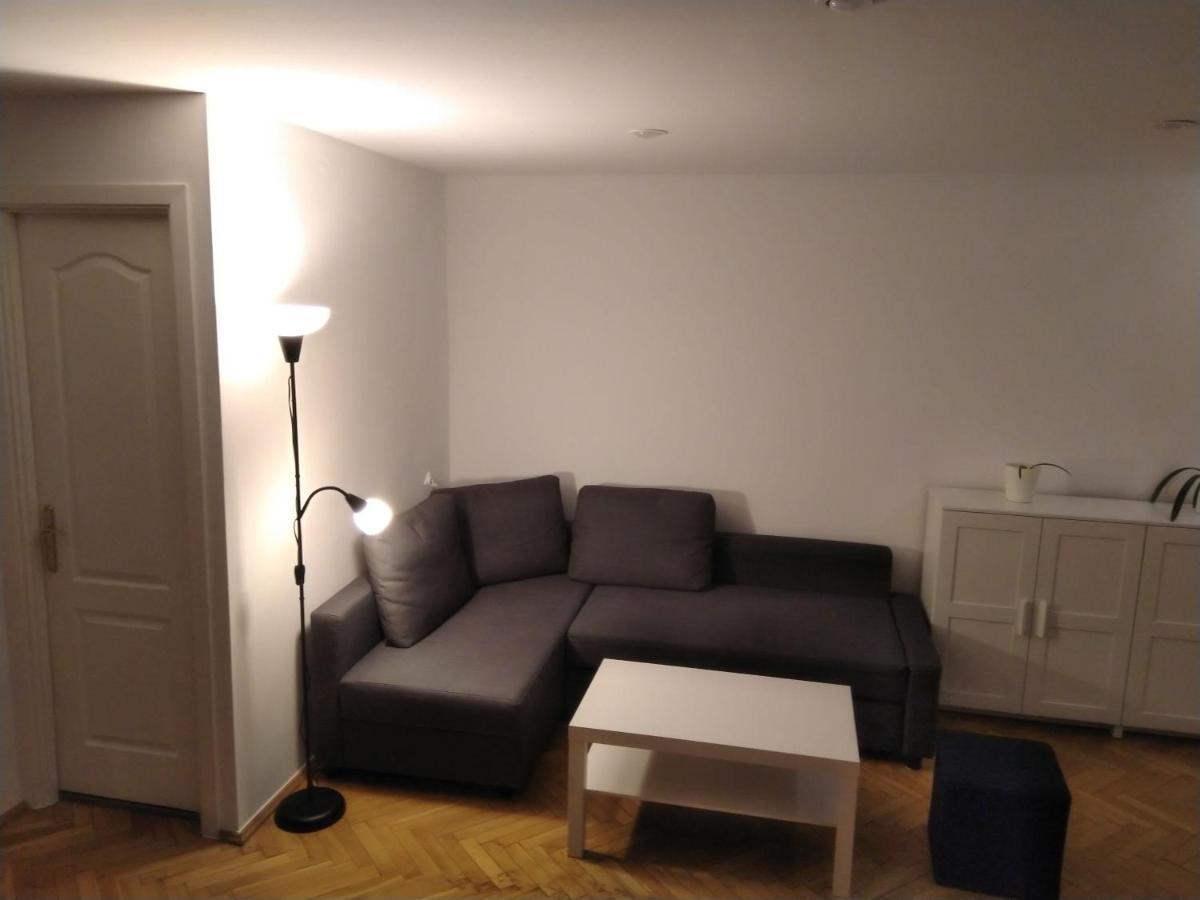 Appartamento Apartament Zielona Wierzba Blisko Sky Tower Breslavia Esterno foto