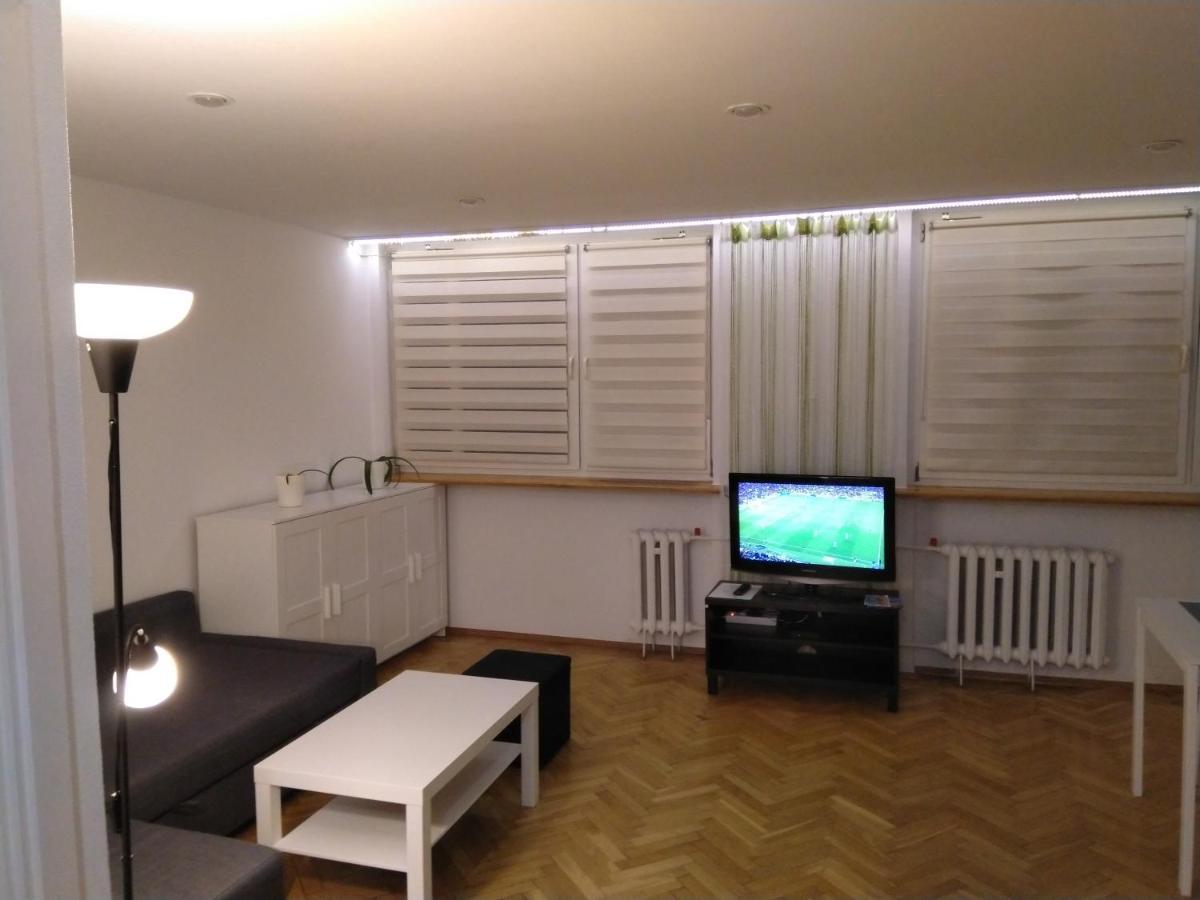 Appartamento Apartament Zielona Wierzba Blisko Sky Tower Breslavia Esterno foto